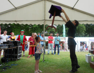 jay-gatling-magic-table-llangollen-eisteddfodd