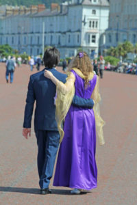 llandudno-promenade-sunshine